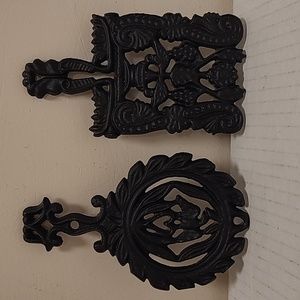 Set of 2 Vintage Cast Iron Trivets